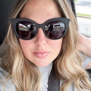 Meet your Posher, Kelly